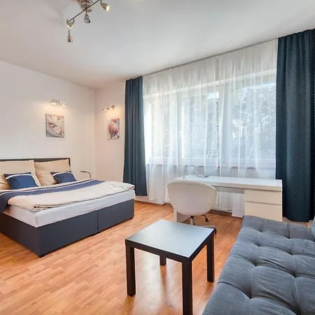 شقة Spacious And Bright Two-bedroom براتسيلافا